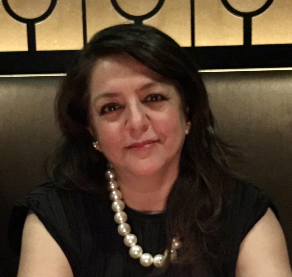 Nazlin completed her BA in Political Science and Economics at the University of Calgary, and went on to study law at the University of Victoria.